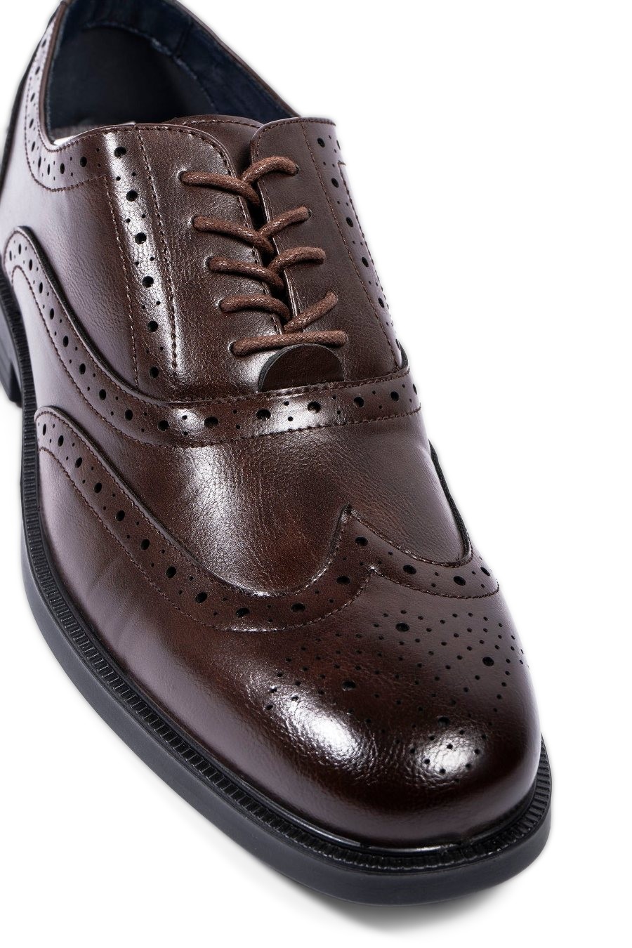 Arthur Men's Brown Oxford Brogue Dr. Lightfoot Men's Casual
